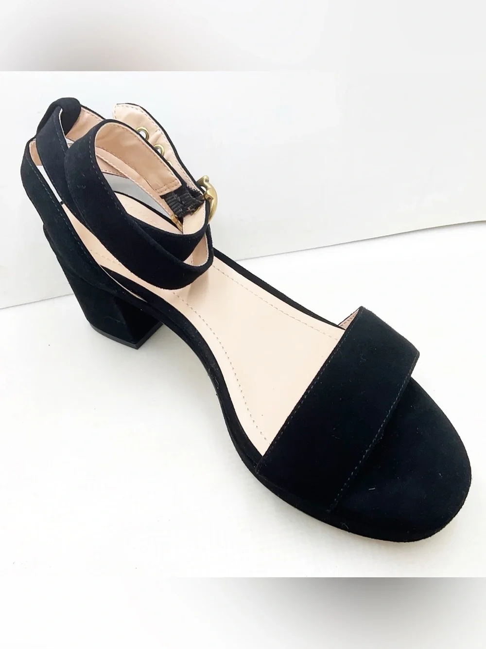 🆕{Coach} Serena Velvet Block Heel Sandals